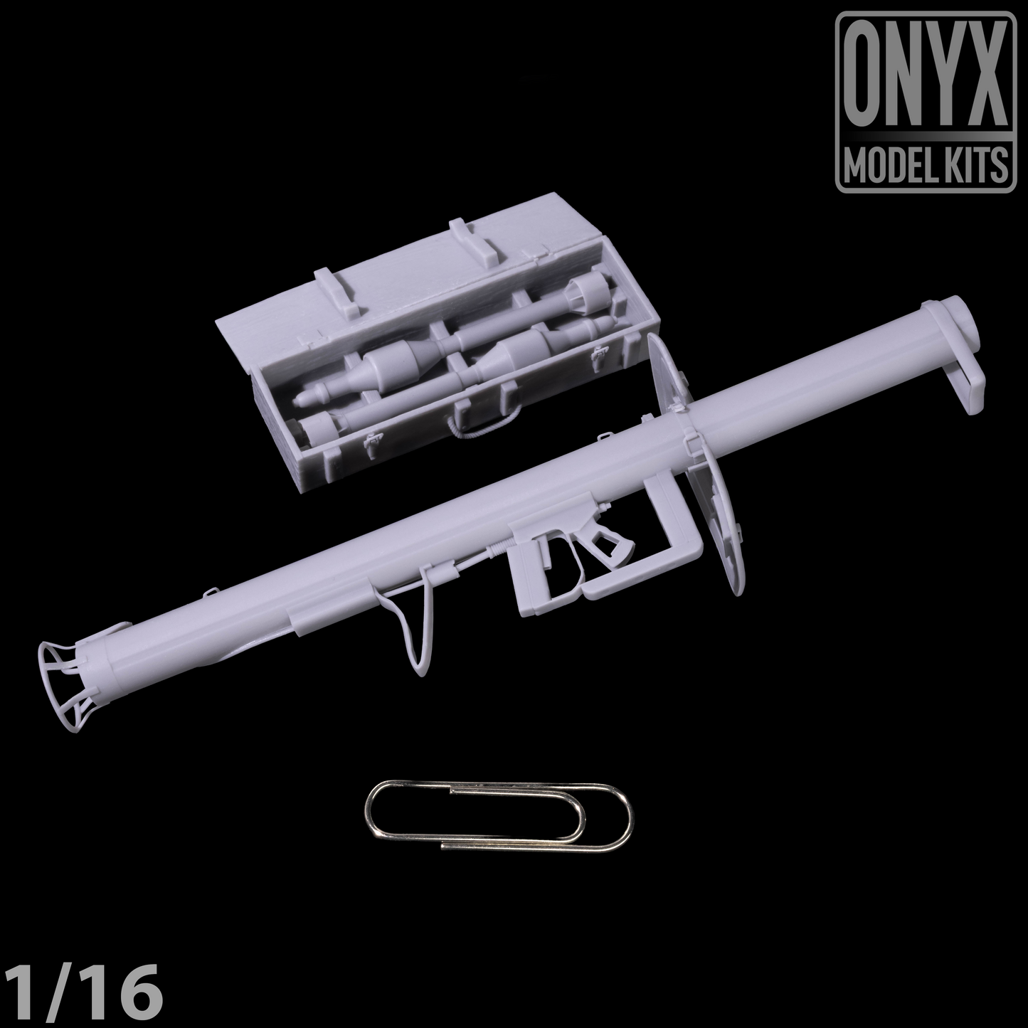1/16 - Panzerschreck with rockets and crate