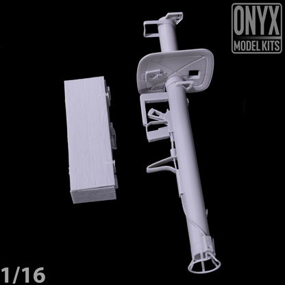 1/16 - Panzerschreck with rockets and crate